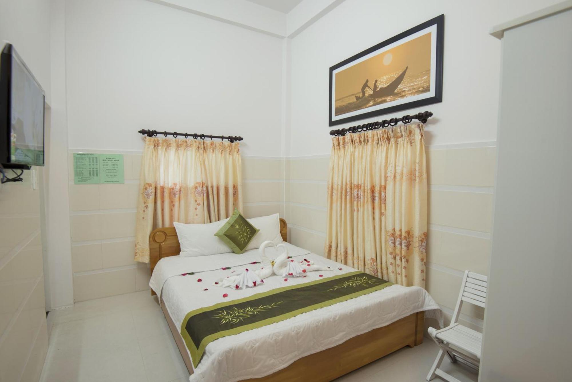 Bong House Homestay 2 Хойан Экстерьер фото