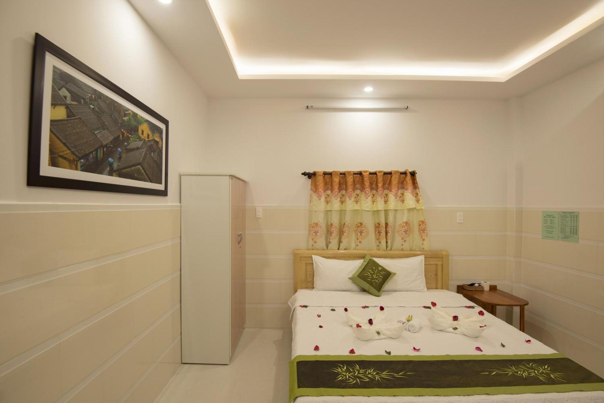 Bong House Homestay 2 Хойан Экстерьер фото