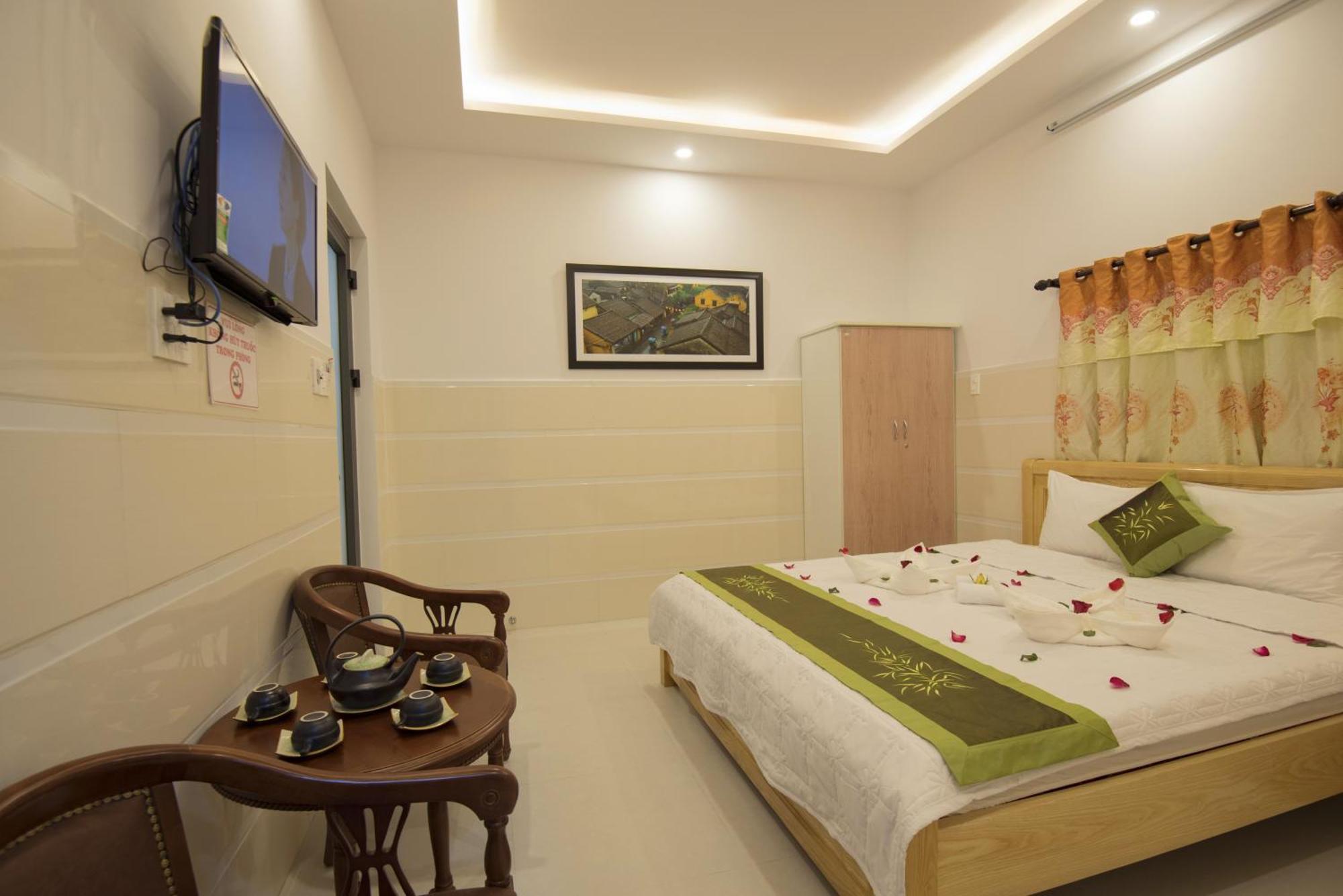 Bong House Homestay 2 Хойан Экстерьер фото