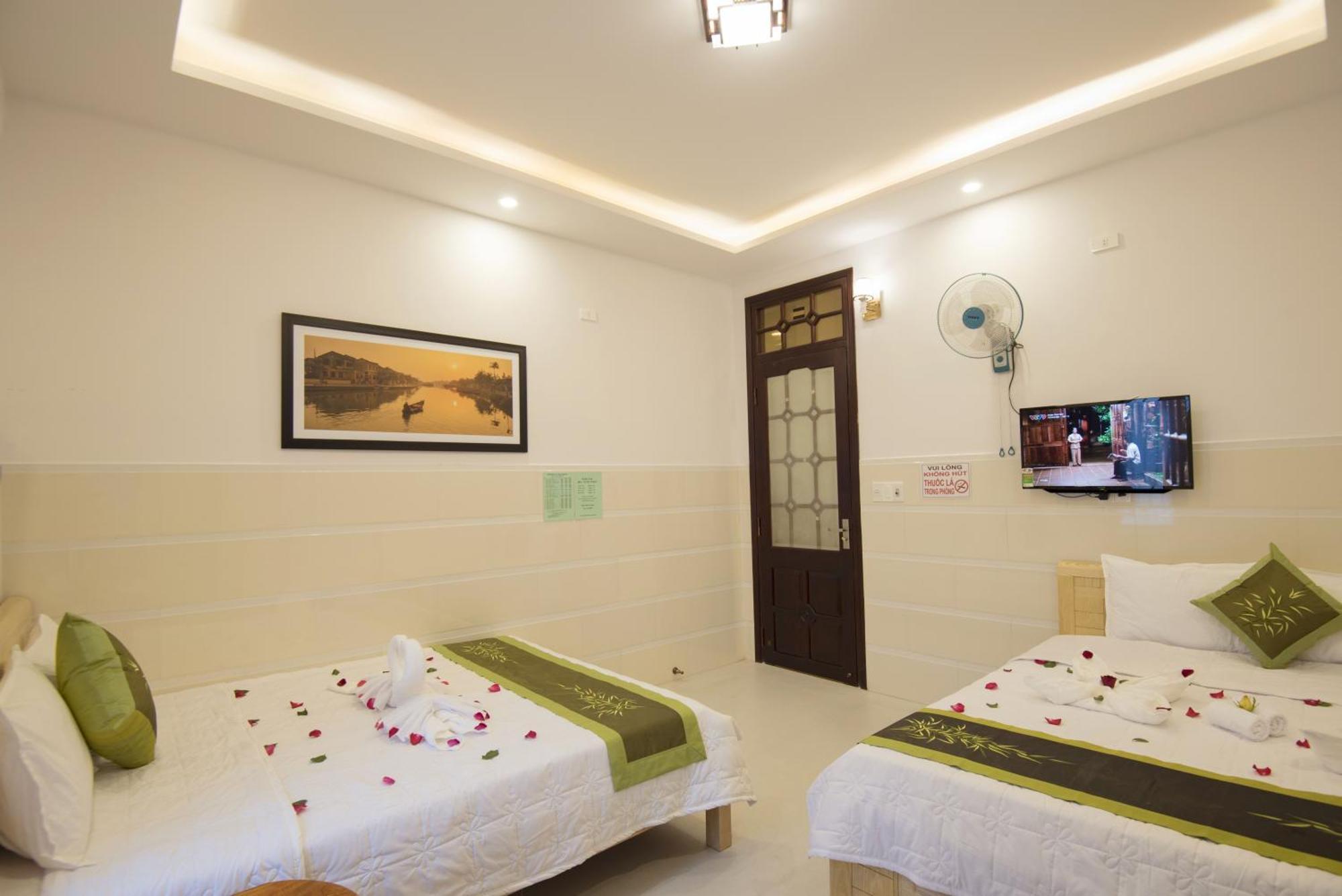 Bong House Homestay 2 Хойан Экстерьер фото