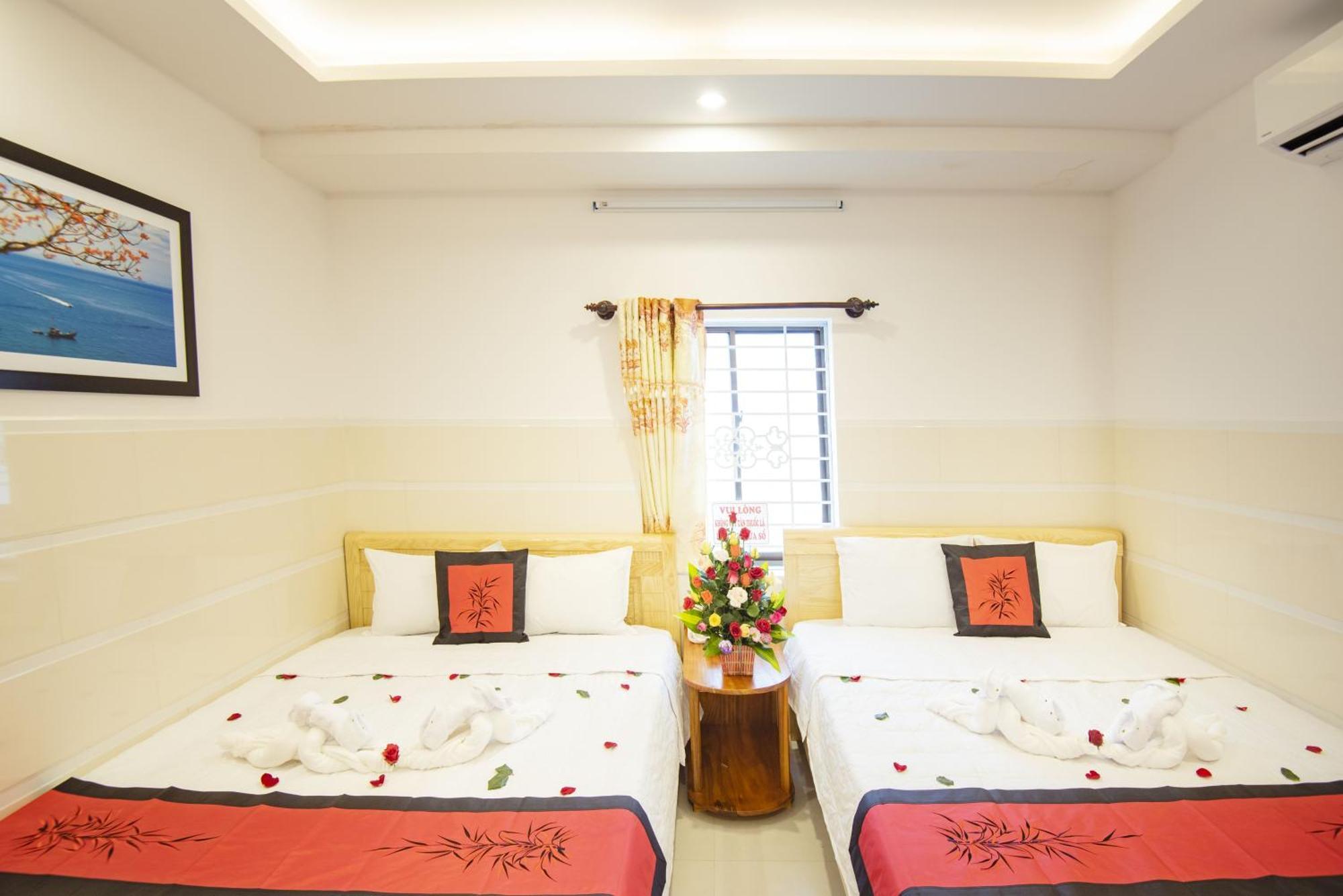 Bong House Homestay 2 Хойан Экстерьер фото