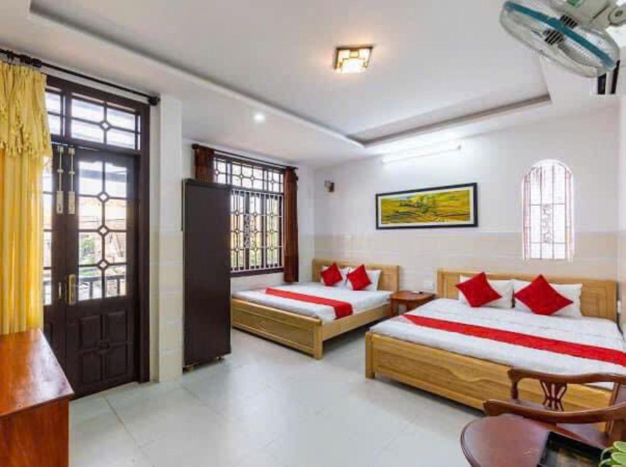 Bong House Homestay 2 Хойан Экстерьер фото